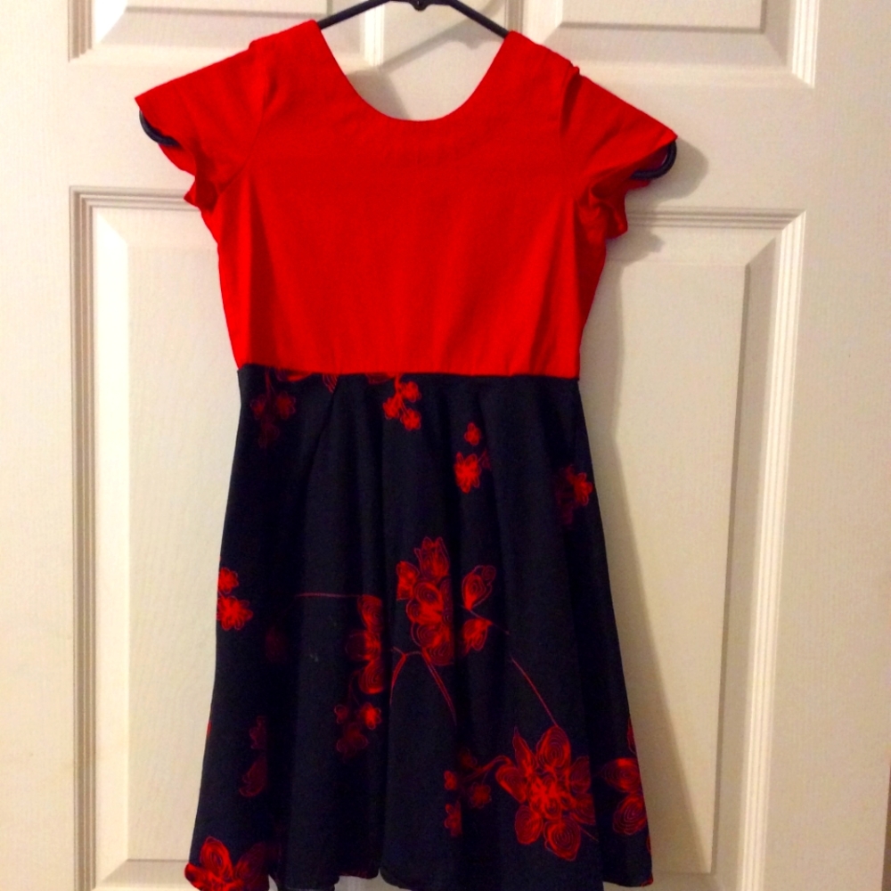 Girls size 5-6 dress